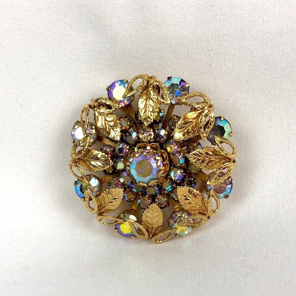 Vintage Aurora Borealis Rhinestone Brooch Pin Layered Flower with Leaves MCM - Picture 3 of 4